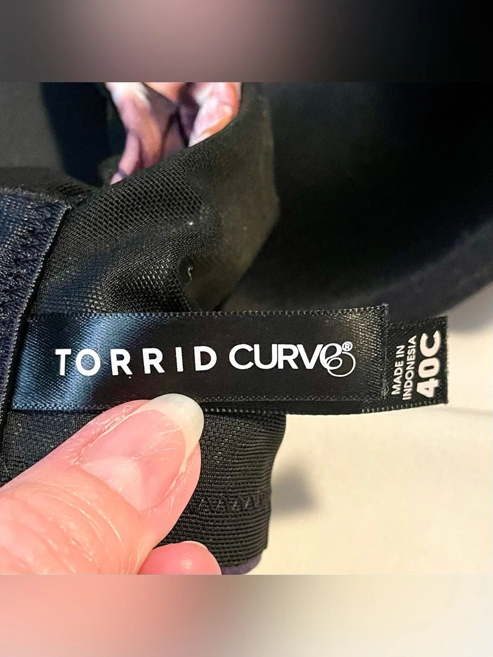 TORRID Curve 360 T~Shirt Bra - Back Smoothing/Keyhole - Black Floral - Size 40C